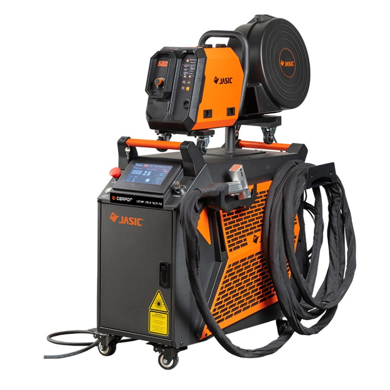 Аппарат ручной лазерной сварки Сварог Laser Weld 1500 3.0