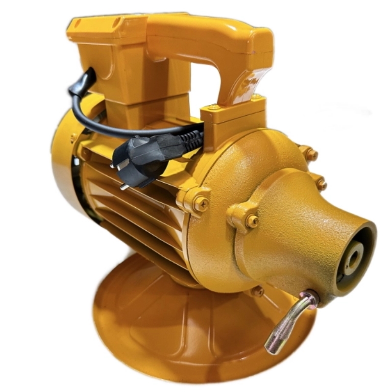 Электропривод глубинного вибратора для бетона TOR ZN70-C 1024064 8738₽