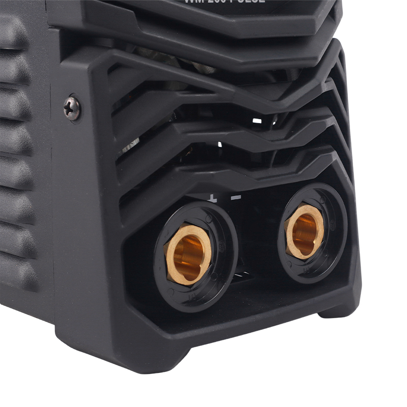 Сварочный инвертор Elitech WM 200 PULSE 204466, MMA, TIG в Ярославле