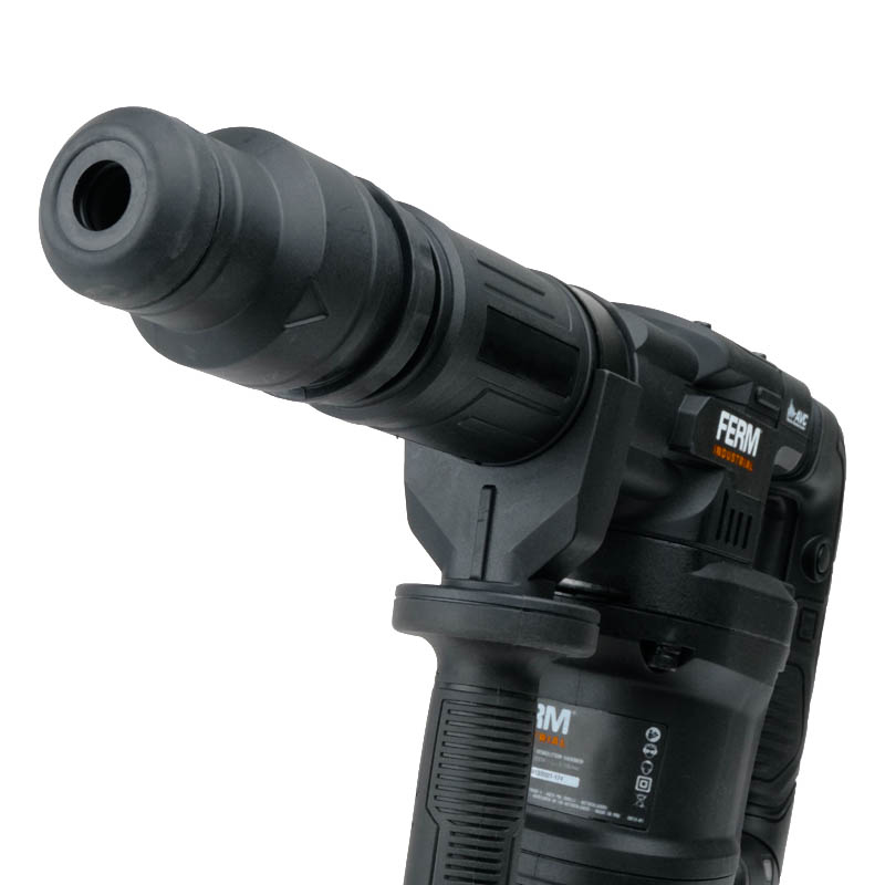 Отбойный молоток Ferm Industrial HDM1040P (тип патрона SDS MAX, набор принадлежностей) в Угличе