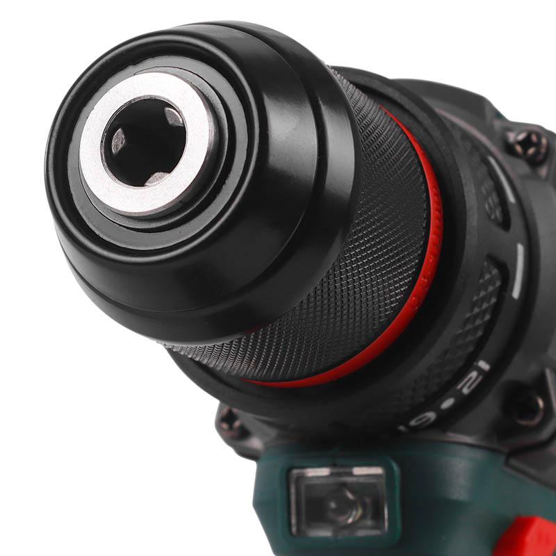 Дрель-шуруповёрт Favourite DC NB21 121157221, бесщёточная, 2 х 2 Ач  в Череповце