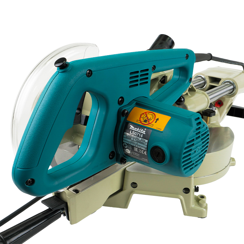 Пила торцовочная Makita LS0714N (макс ширина пропила под углом 212/300 мм, вес 12.5 кг, лазерная система) в Костроме