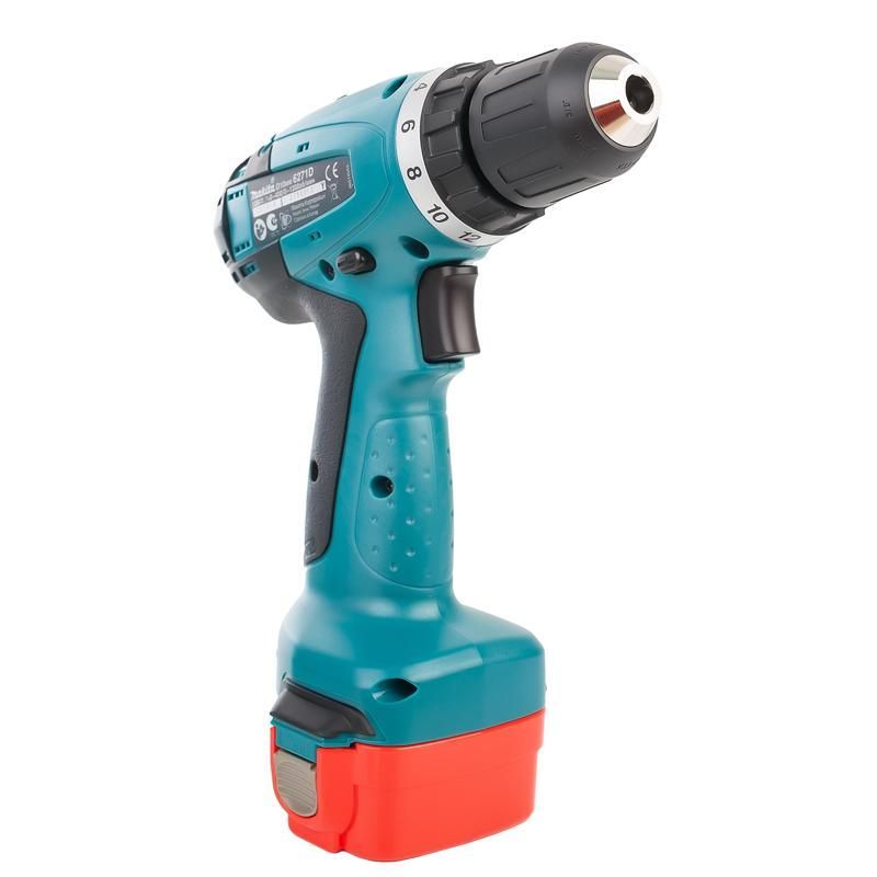 Аккумуляторная дрель-шурупвоерт Makita 6271DWPE в Туле