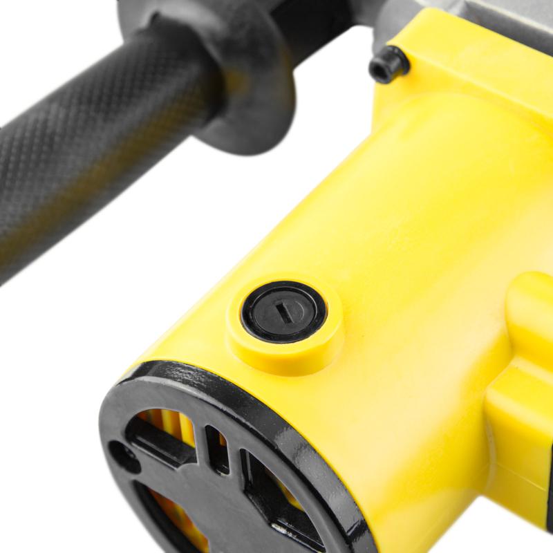 Перфоратор Kolner KRH 900C  в кейсе, с защитной муфтой в Переславле