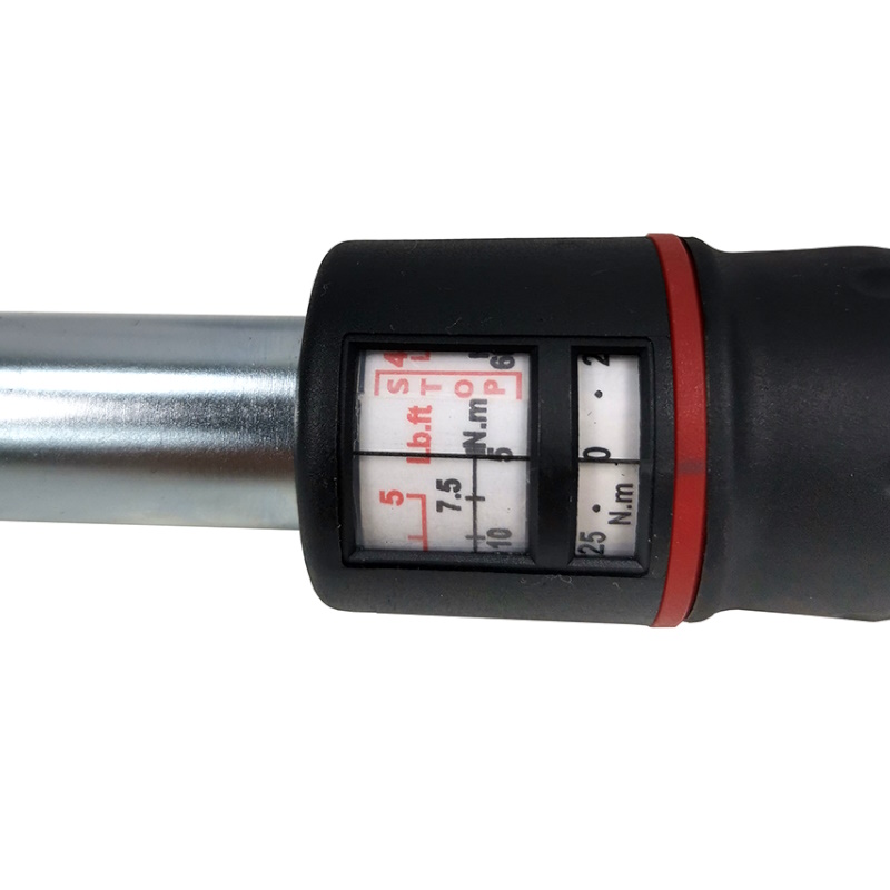 Ключ динамометрический AE&T TA-B3060-38, со шкалой в окошке, 10-60Nm, 3/8" в Кинешме