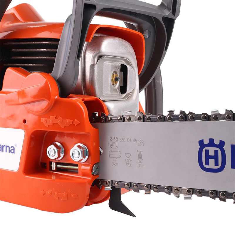 Бензопила Husqvarna 120 Mark II 9678619-03 (14", 1.4 кВт/1.9 л.с., X-TORQ) в Череповце