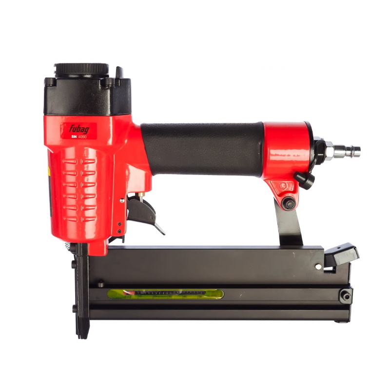Набор пневмоинструмента Fubag SN4050 120106 5 предметов пистолет гвозде-скобозабивной шланг 5м гвозди 15мм скобы 16мм боек