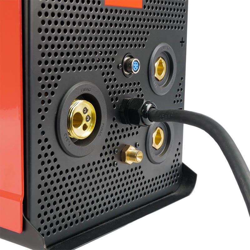 Сварочный полуавтомат инвертор Fubag INMIG 315T SYN LCD + горелка FB 360 3 м 31591.1
