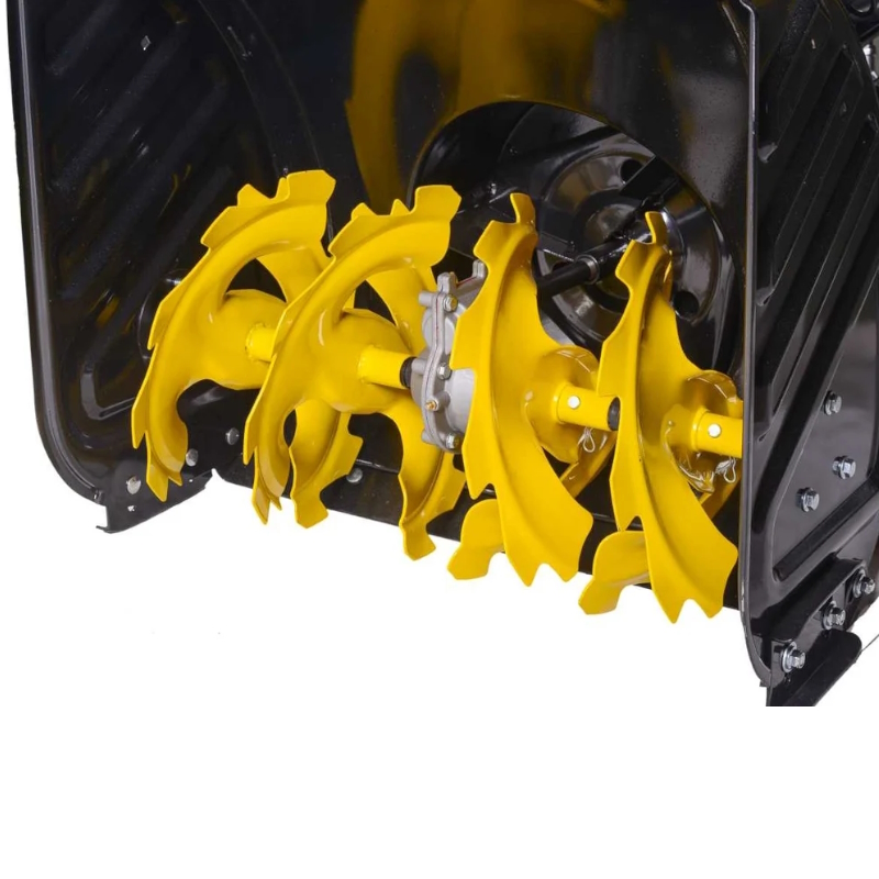 Бензиновый шнековый снегоуборщик Huter SGC 6000 70/7/7 (самоходный,8 л.с., ручной пуск) в Иваново