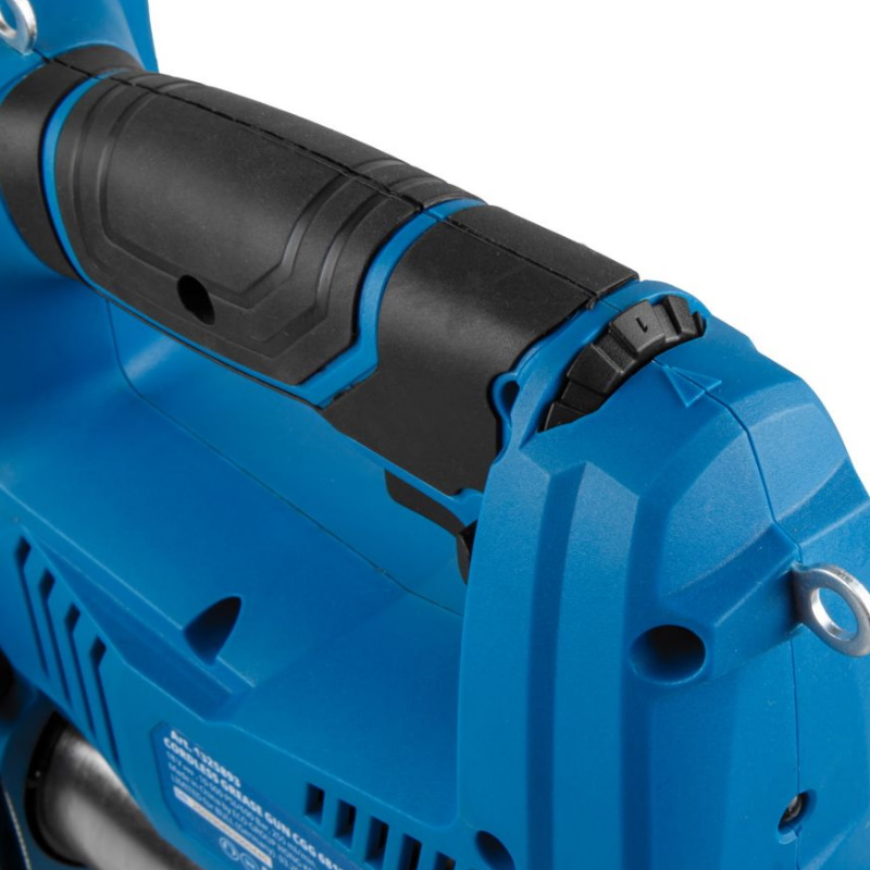Аккумуляторный шприц для смазки Bull CGG 6818 XLTpro SET 1325894, в коробке, 18 В, 690 атм., 255 г/мин, 1х4 А*ч, з/у 4 А