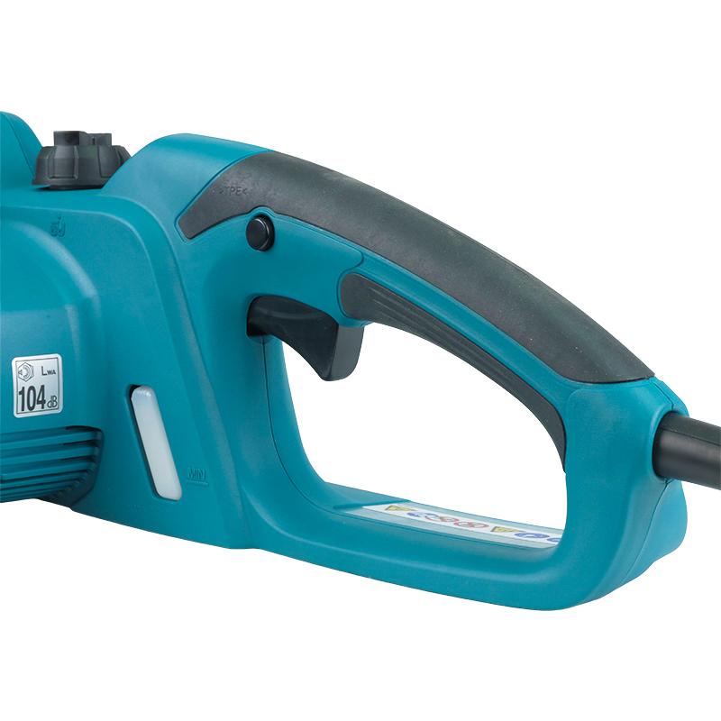 Электрическая цепная пила Makita UC3041A (1800 вт, длина шины 12 дюймов, скорость цепи 14.5 м/с) во Владимире