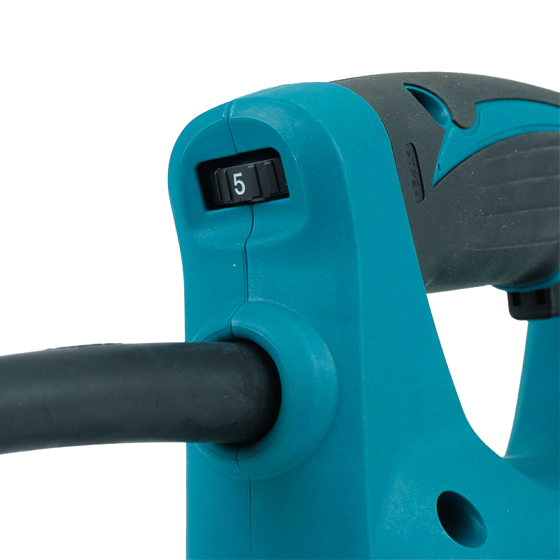 Электрический лобзик Makita JV0600K (650 Вт, маятниковый ход, подключение к пылесосу, быстрая замена оснастки) во Владимире
