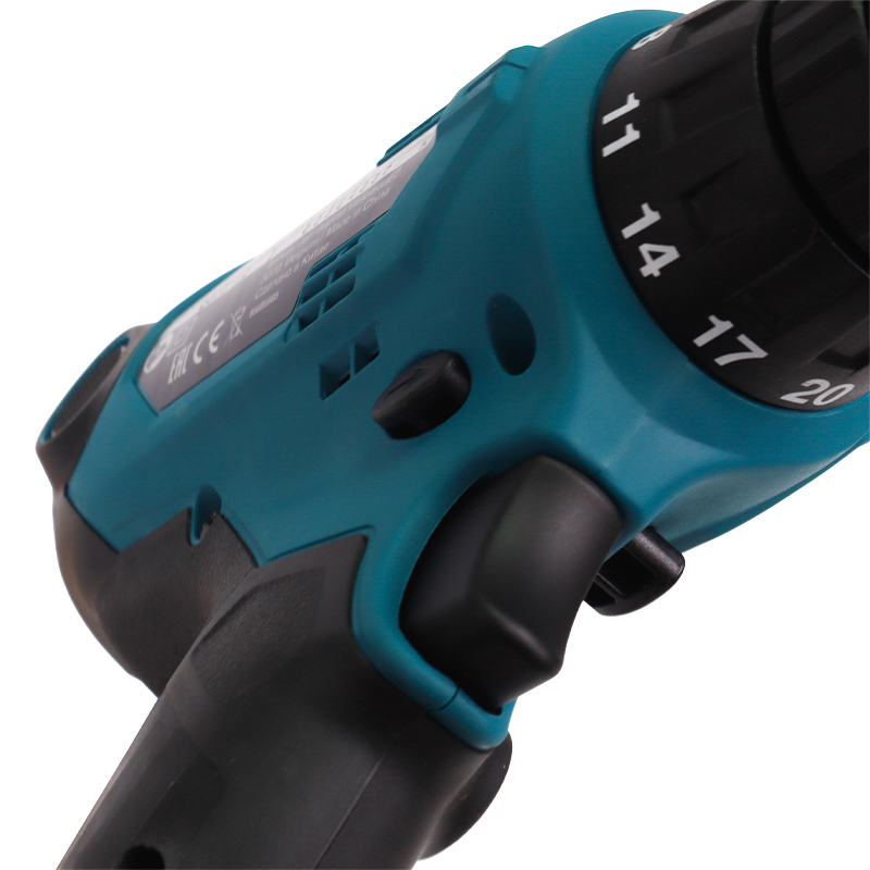 Сетевая дрель-шуруповерт Makita DF0300 (вес 1,2 кг, мощность 320 Вт, кабель 2,5 м)