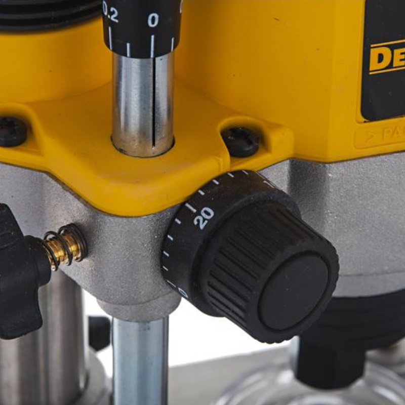 Фрезер DeWalt DW621-QS в Твери