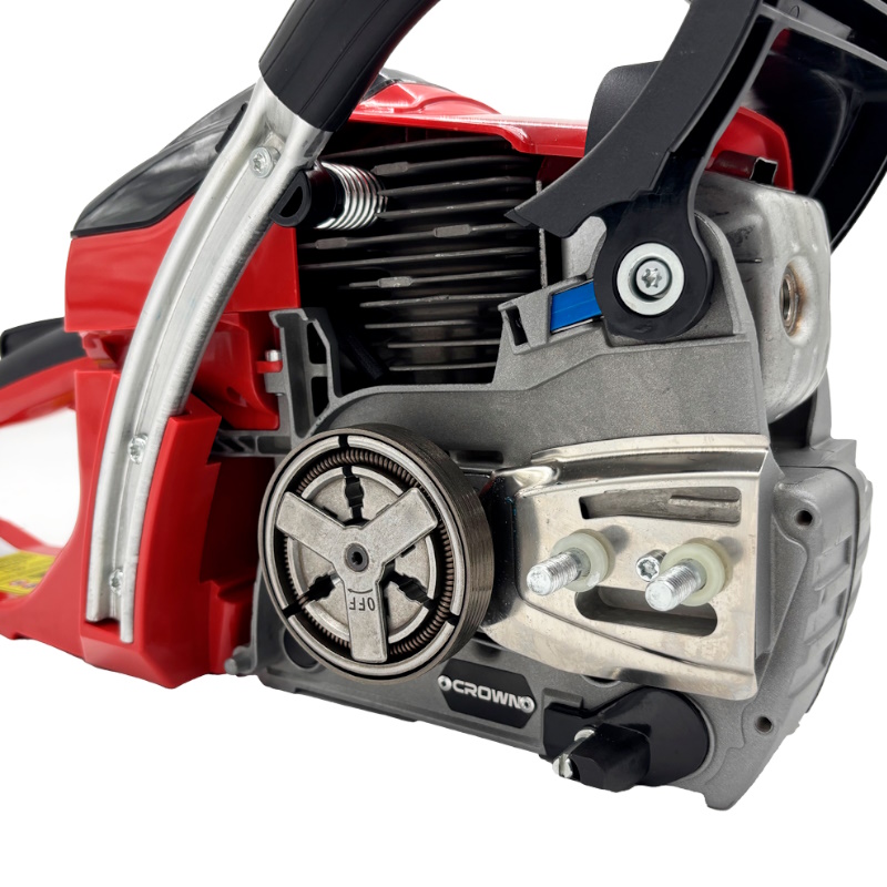 Пила цепная бензиновая Crown CT20198-14, 40.2 см3, шина 14”, цепь 3/8"-0,050"/1,3 мм, 52з, AVS в Ярославле