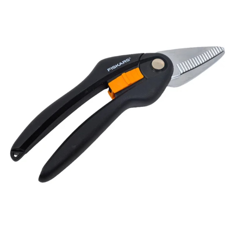 Ножницы универсальные Fiskars SP28 Single Step 1000571