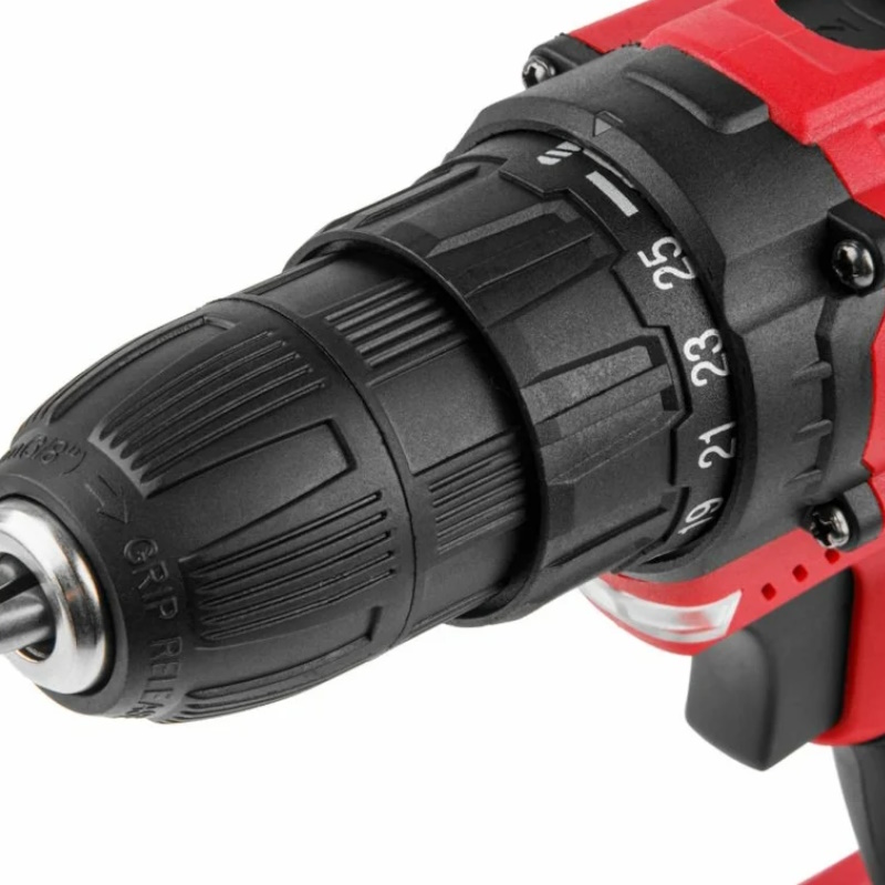 Аккумуляторная дрель-шуруповерт Wortex LX BD 1820  ALL1 Li 0329076, в чемодане в Кинешме