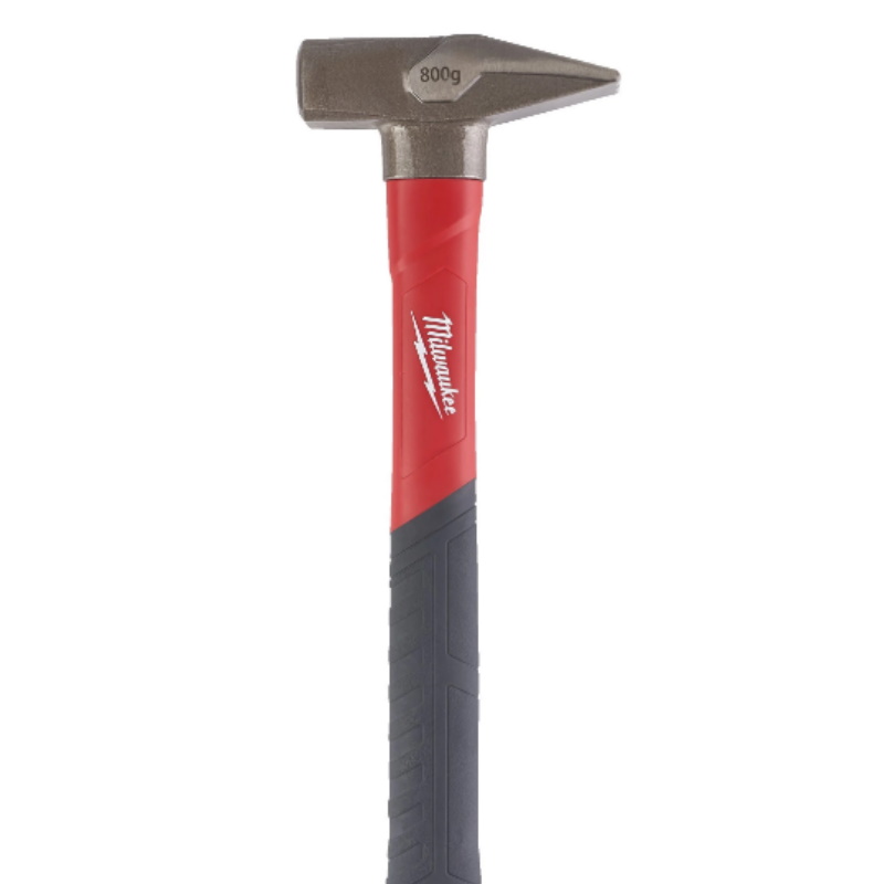 Молоток слесарный Milwaukee 4932478664 с рукояткой из стекловолокна 08 кг 2441₽