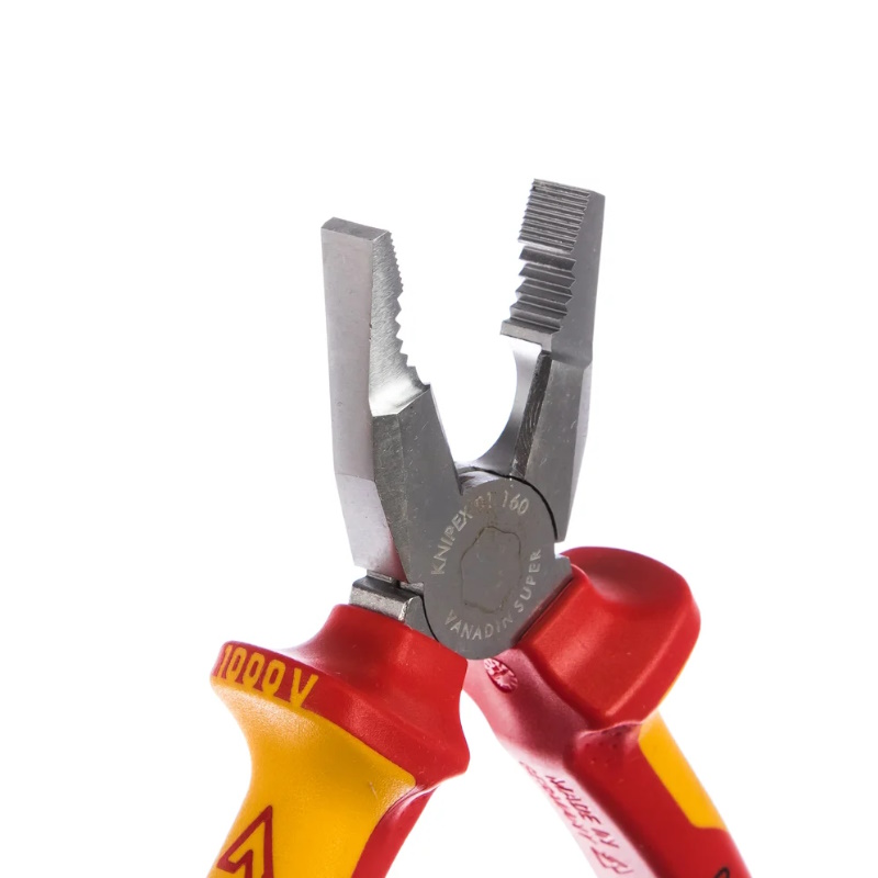 Плоскогубцы комбинированные Knipex KN-0106160, VDE для тяжёлых нагрузок, 160 мм, хром, 2-компонентные диэлектрические ручки в Кинешме