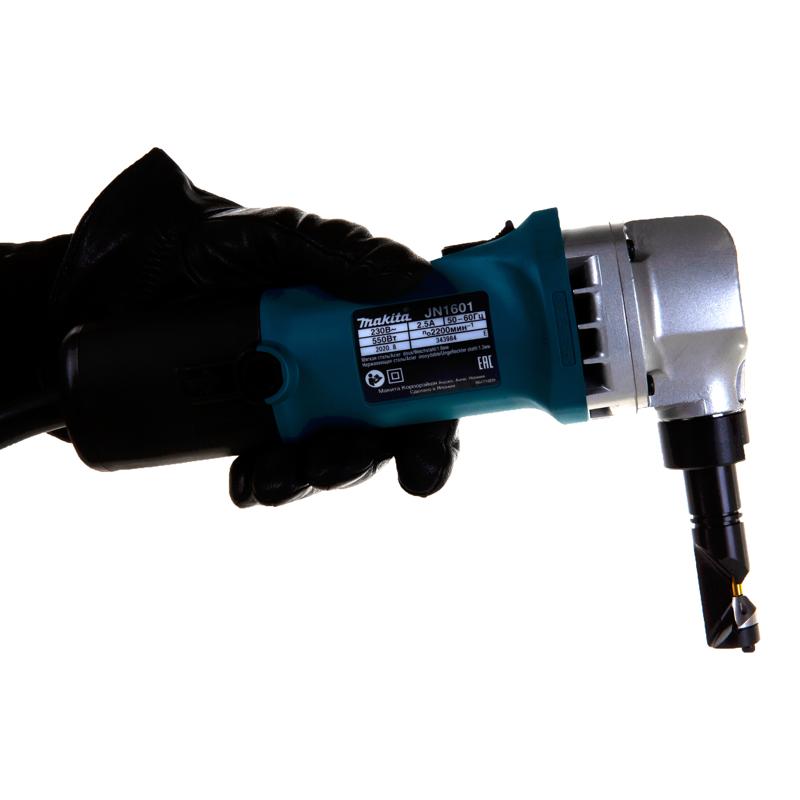 Высечные ножницы по металлу Makita JN 1601 в Твери
