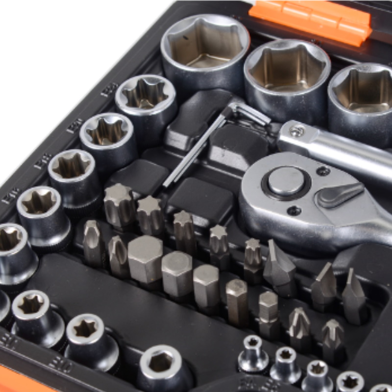 Набор инструментов Вихрь 73/6/7/8, 1/2", 1/4", CrV, в кейсе 108 предметов