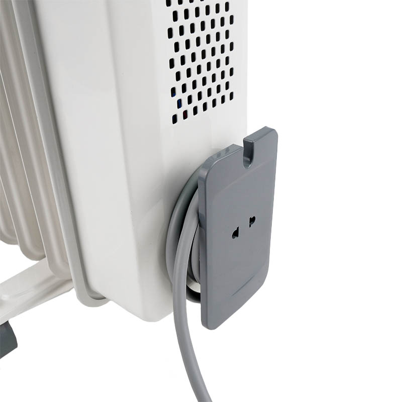 Масляный нагревательный радиатор Ballu CUBE BOH/CB-11W (мощность 2200 Вт, 11 секций, площадь обогрева 27м2) в Кинешме