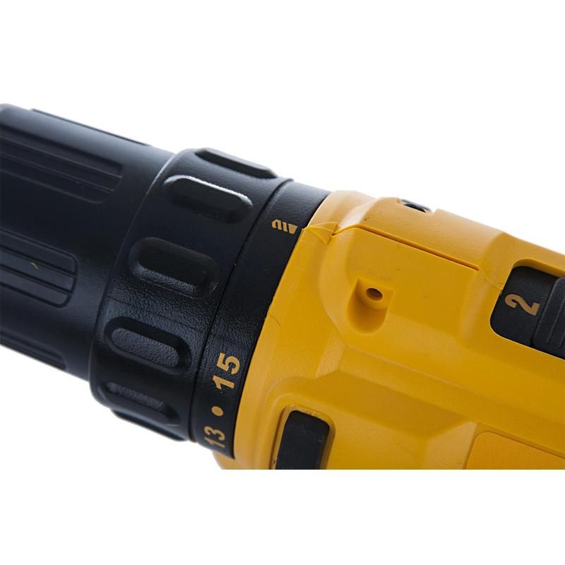 Аккумуляторная дрель-шуруповерт DeWalt DCD710 S2