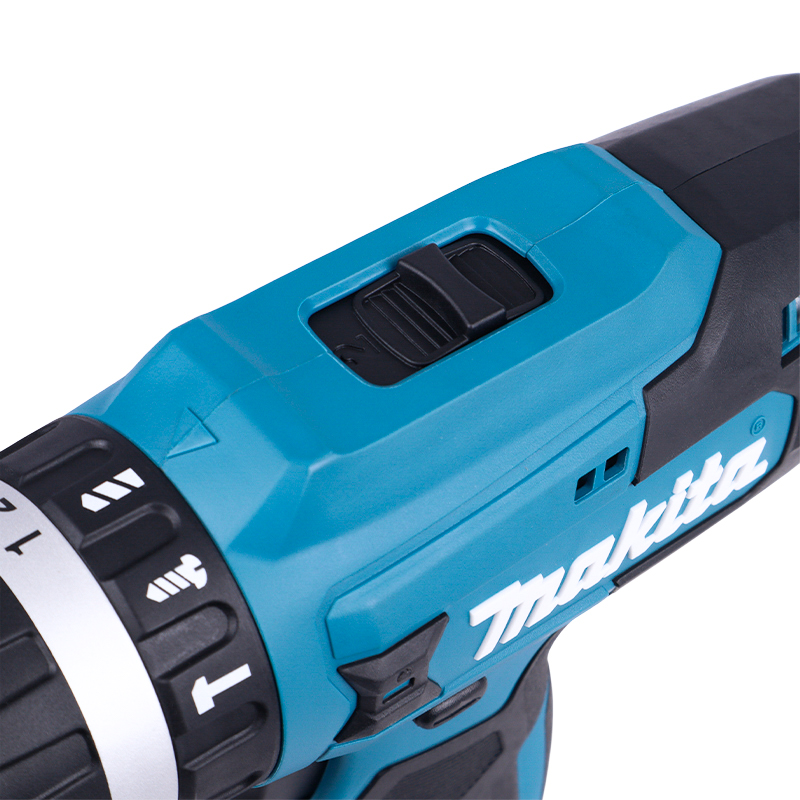 Дрель-шуруповерт Makita HP488D002, аккумуляторная, ударная,18В, 13мм, 42/24Нм, 2x1,5Ач, з/у в Александрове