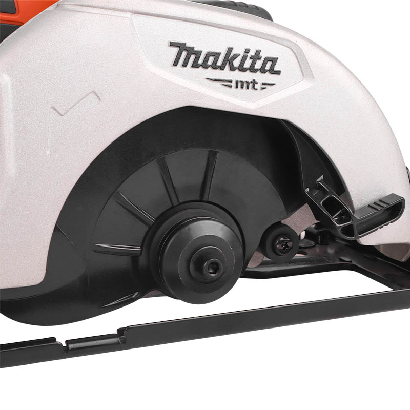 Дисковая пила Makita M5802 (глубина пропила под углом 90° 68 мм) в Костроме