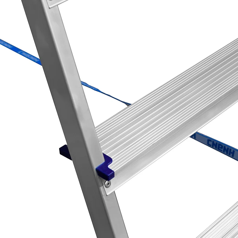 Лестница-стремянка Сибин 38801-10 алюминиевая, 10 ступеней, 208 см  в Туле