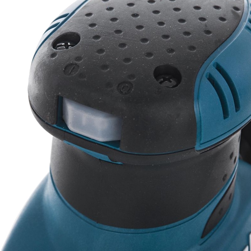Вибрационная шлифовальная машина Makita BO4556, 200 Вт, 112х102 мм, с пылесборником и комплектом наждачной бумаги в Твери