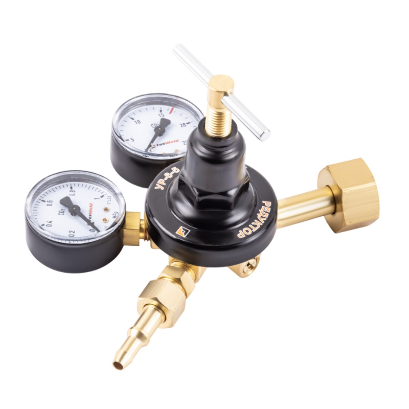 Редуктор FoxWeld УР-6-5 8339 углекислотный 2 манометра ЛАТУНЬ 2030₽