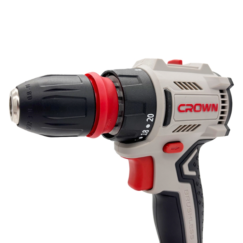 Дрель-шуруповерт Crown CT21131HQX-2 BMC, аккумуляторный, бесщеточный, 20В, 2х2.0Ач, б/з патрон+ угл. патрон + патрон со/смещением в Череповце