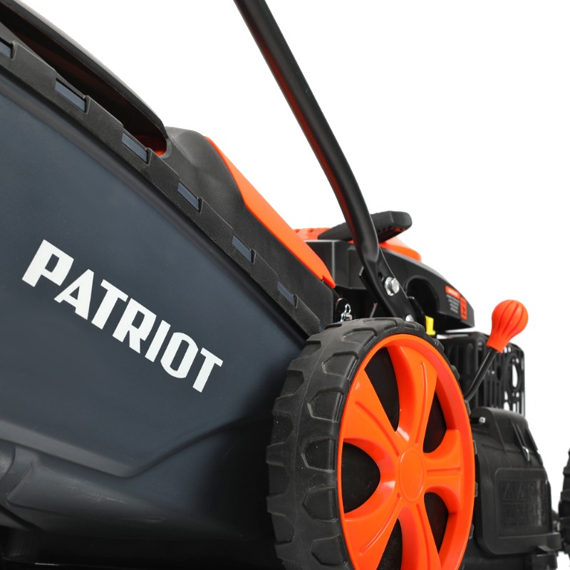 Газонокосилка бензиновая Patriot PT 47LM, 4,5 л.с., ширина скашивания 46 см в Переславле