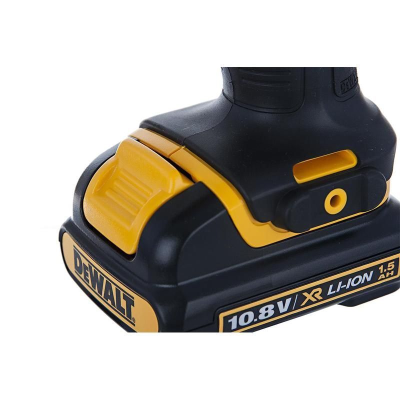 Аккумуляторная дрель-шуруповерт DeWalt DCD710 S2