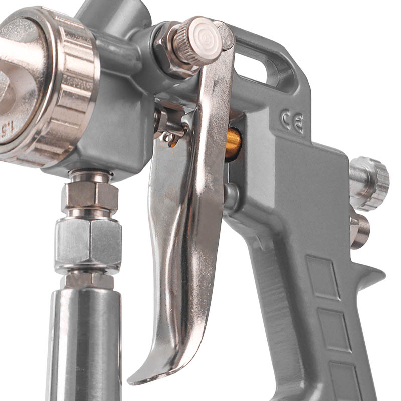 Пневматический краскораспылитель Matrix 57316 (профессиональный, нижний бак, расходные материалы)