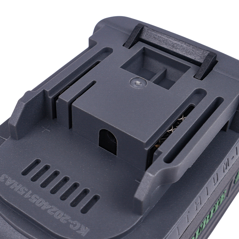 Аккумуляторная батарея Favourite PROFESSIONAL OBS 21/4 PROF, 4 Ач (под Makita LXT) в Череповце