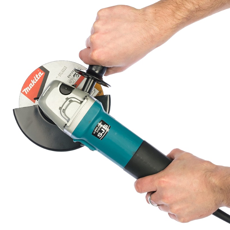 Угловая шлифмашина (болгарка) Makita 9566C, 150 мм, 1400 Вт, плавный пуск в Костроме