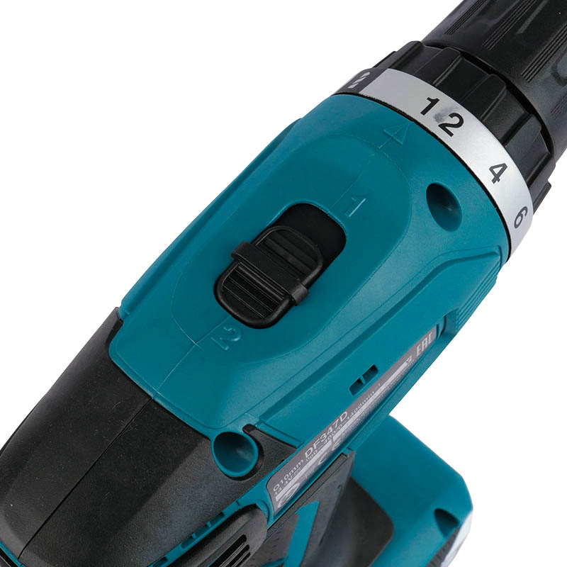 Аккумуляторная дрель-шуруповерт Makita DF347DWE (2 батареи, max диаметр сверления дерева 25 мм)