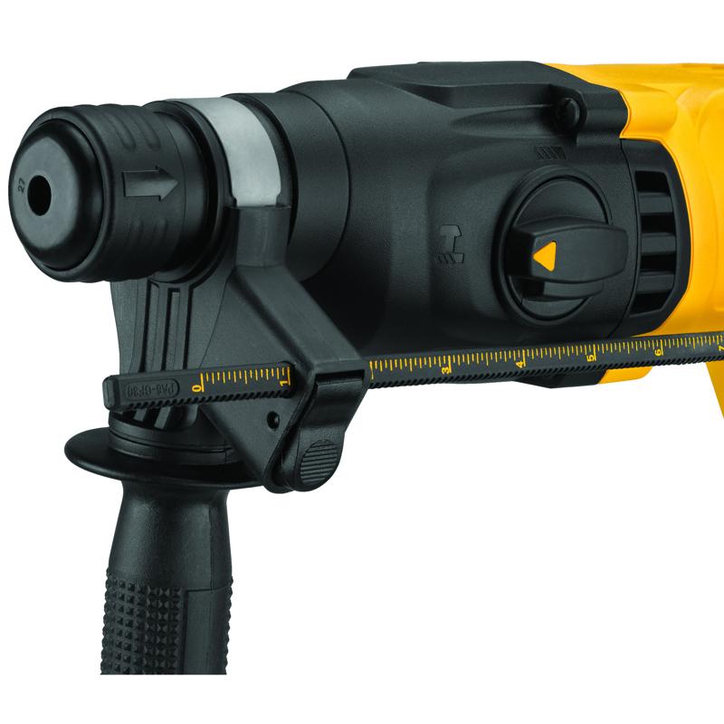 Аккумуляторный перфоратор DeWalt DCH133N, с защитной муфтой в Александрове