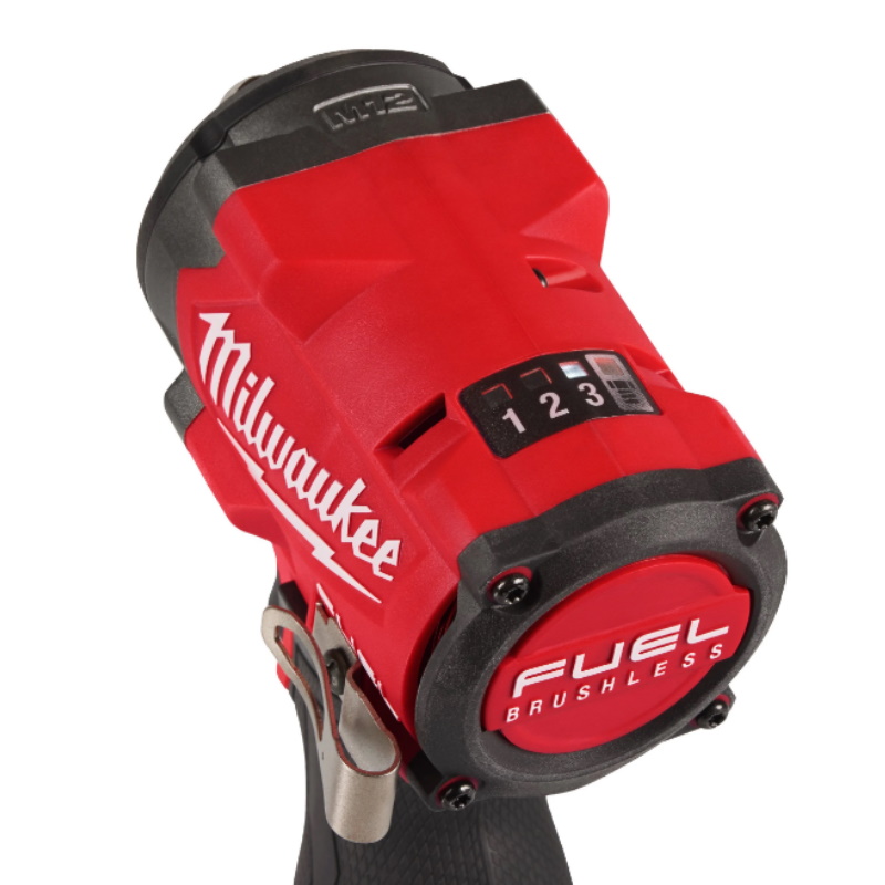 Аккумуляторный гайковёрт Milwaukee FUEL M12 FCIWF38G3-0 4933493451 в Угличе