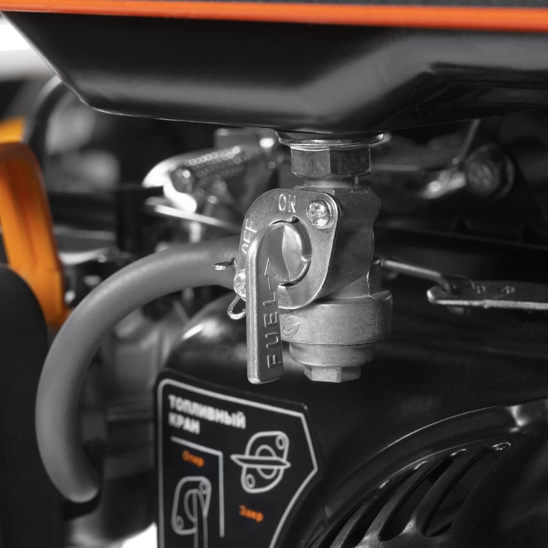 Генератор бензиновый Daewoo GDA 3500 (2.8 кВт, число фаз: 1, 2 розетки 220V)