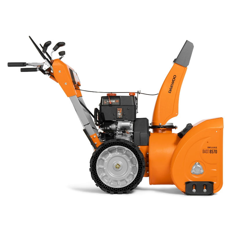Снегоуборщик бензиновый Daewoo DAST 8570 (LCT), 9,0 л.с, 260 см3  - двигатель WXE 300 с запуском от аккумулятора, ширина 67 см, 5 вперед/2 назад в Костроме