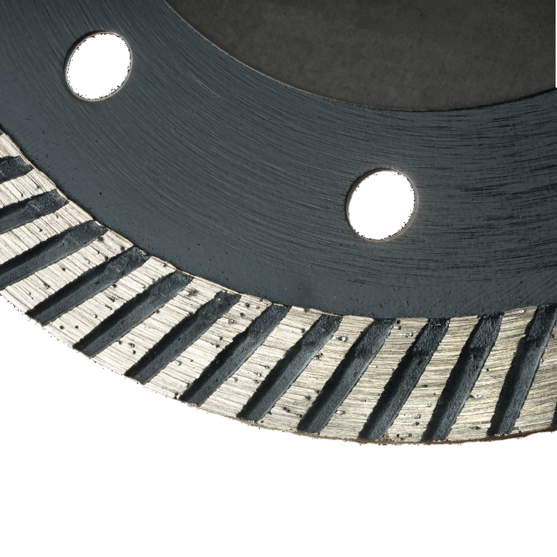 Диск алмазный турбо по бетону, кирпичу, камню Diamond Industrial DIDT125, 125*22,23 в Кинешме