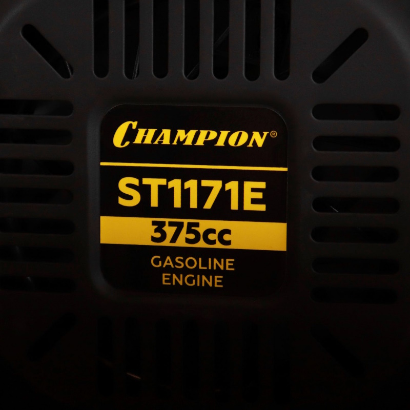 Снегоотбрасыватель Champion ST1171E, 12лс, 70см, 6F/2R, колеса, 5,5л, 123,5кг, электрический стартер, фара, обогрев, зимн.двигатель