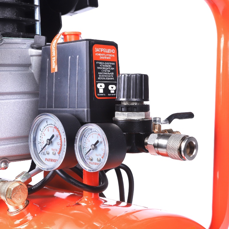 Компрессор поршневой масляный Patriot EURO 24-240K2 + набор пневмоинструмента KIT 5C 525302118