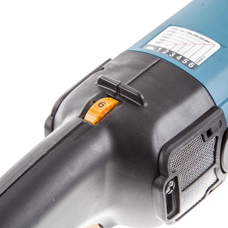 Полировальная шлифмашина Makita 9237CB (электрическая, резьба шпинделя м14, с аксессуарами, коробка)