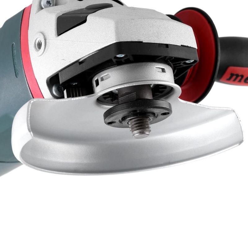Угловая шлифмашина (болгарка) Metabo W 17-150 600169000, 150 мм, 1700 Вт в Твери