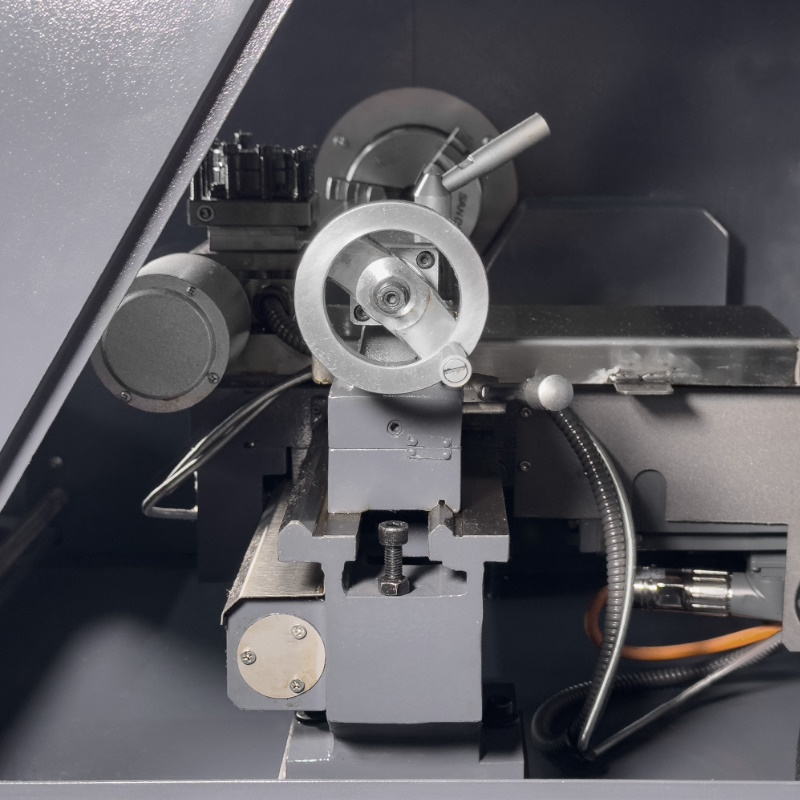 Токарный станок с ЧПУ Visprom SP210 CNC 38241002, с горизонтальной станиной в Переславле