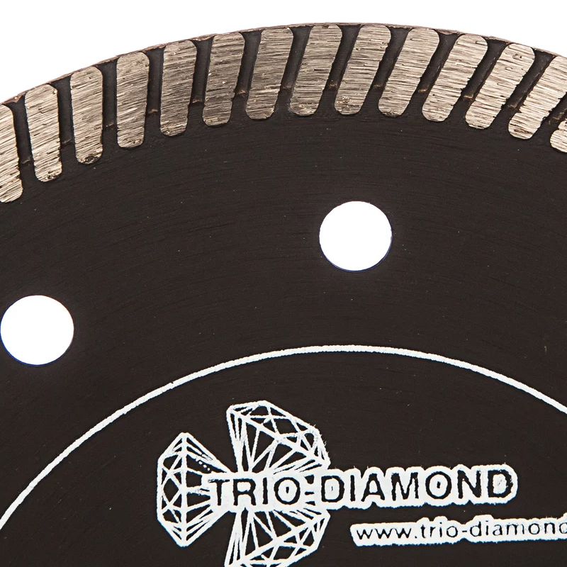 Диск алмазный отрезной Trio-Diamond GTT702 (турбо, ультратонкий, Grand hot press 125х22.23мм)